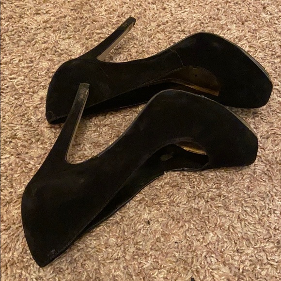 Pumps - Picture 5 of 6